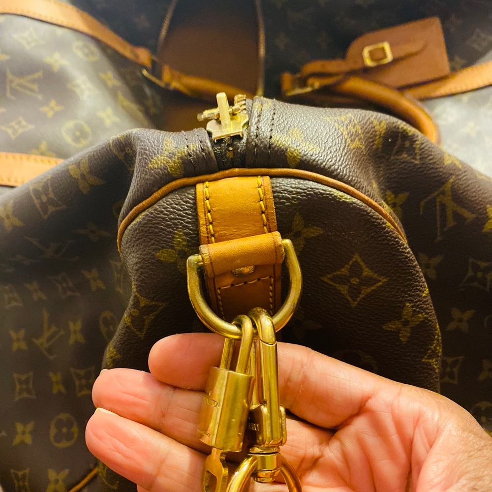 Authentic Louis Vuitton keepall Bandouliere  55